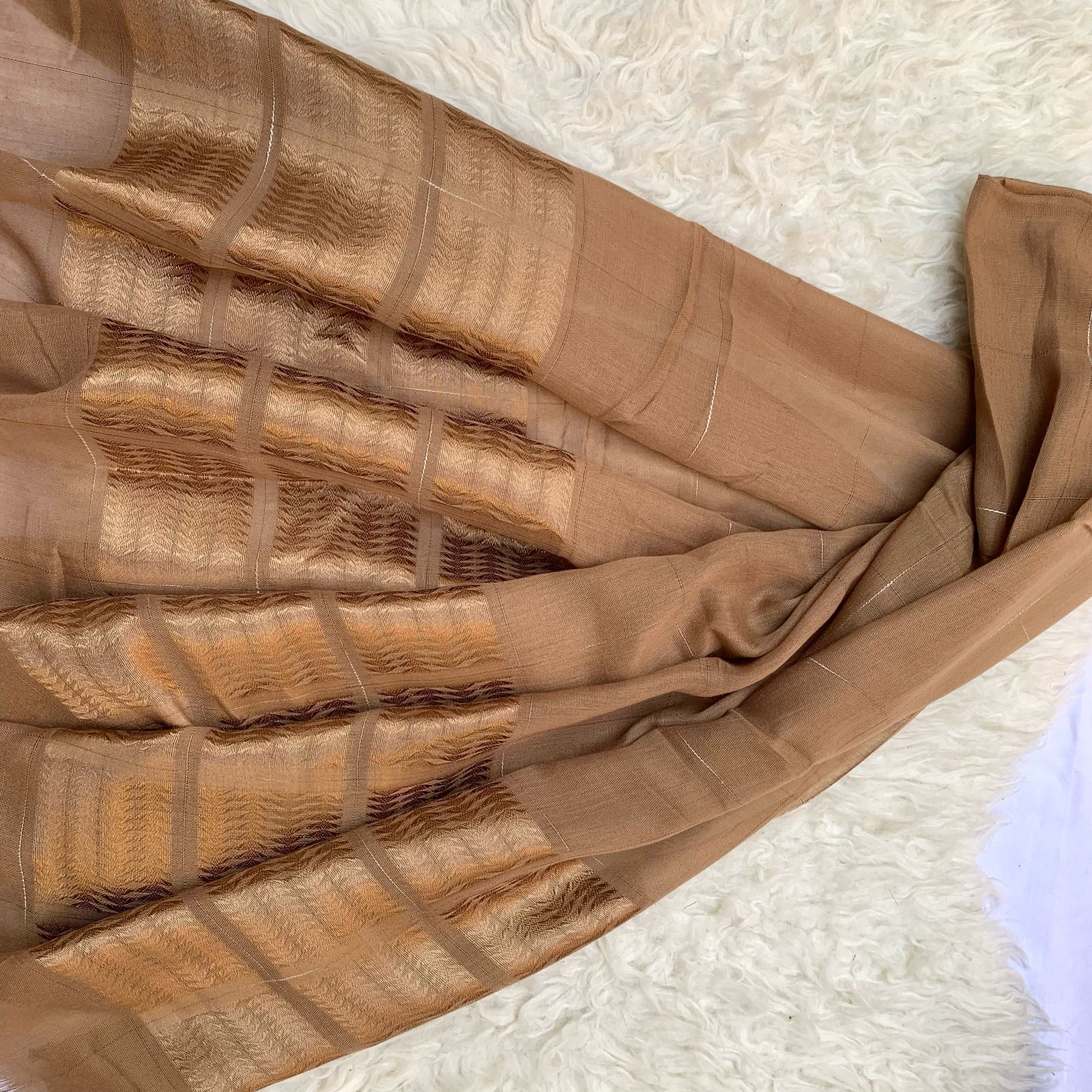 Jacquard Lawn-Brown
