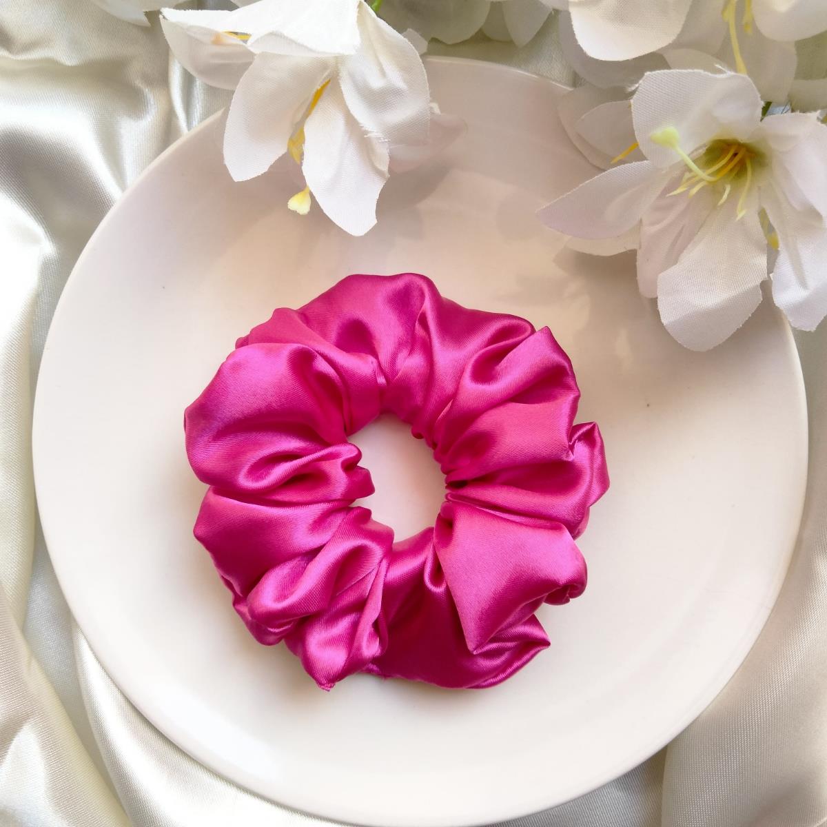 Scrunchie - Dark pink